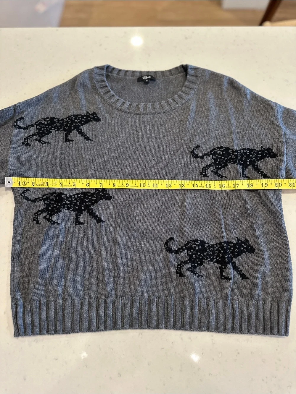 Rails Gray Crew Neck Sweater Leopard Size Small Premium Knit Designer Trendy